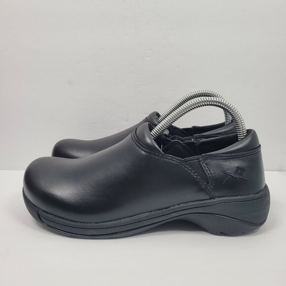 Mozo Forza Women's Slip On Black Clogs US Size 7 NWOT - Picture 2 of 8